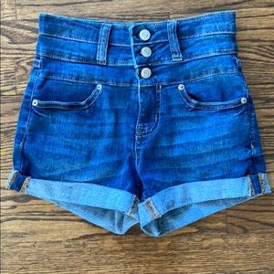 💕Aeropostale high rise denim short❤️